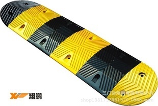 道路減速設(shè)備 橡膠減速帶、減速壟、路沿坡的綜合應(yīng)用與價值